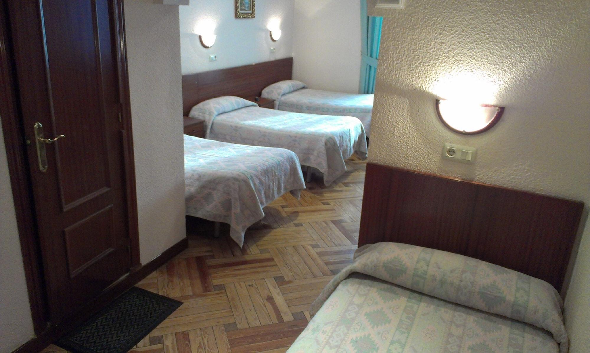 Hostal Zamora Мадрид Екстер'єр фото