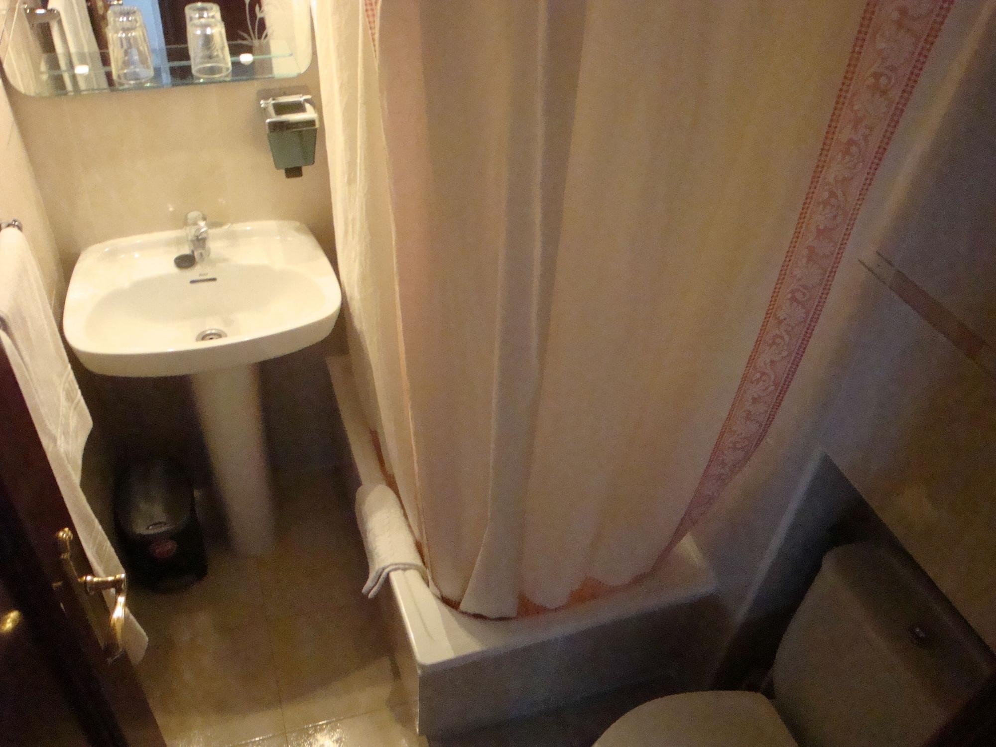 Hostal Zamora Мадрид Екстер'єр фото