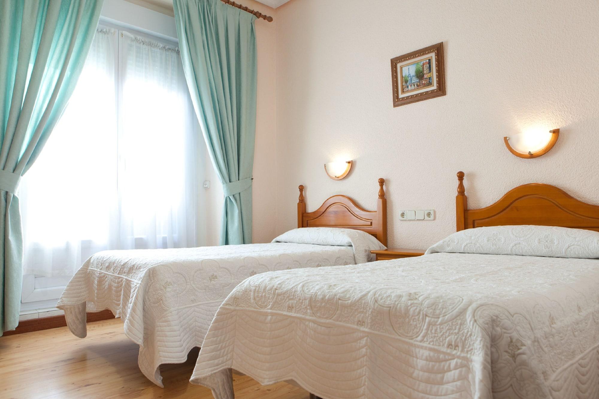 Hostal Zamora Мадрид Екстер'єр фото