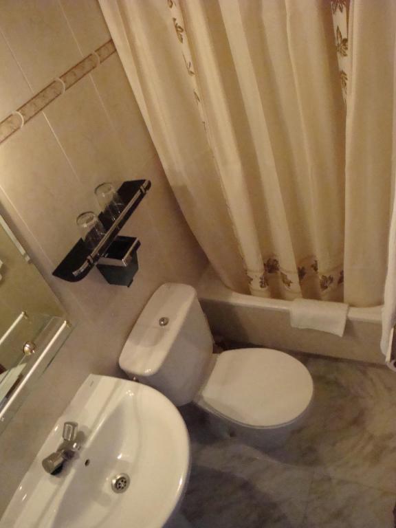 Hostal Zamora Мадрид Номер фото